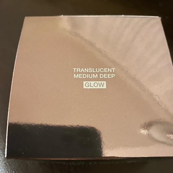 Brand new Laura Mercier translucent loose setting powder - Picture 4 of 5